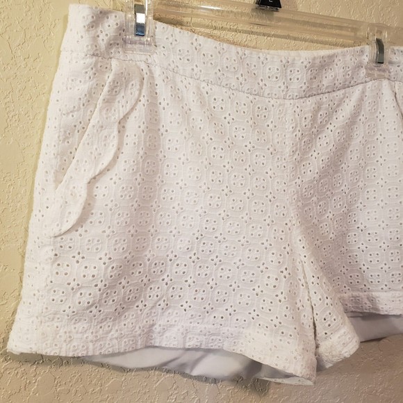 Cynthia Rowley Womens White Eyelet Ruffled Shorts Size 10 - Picture 2 of 10